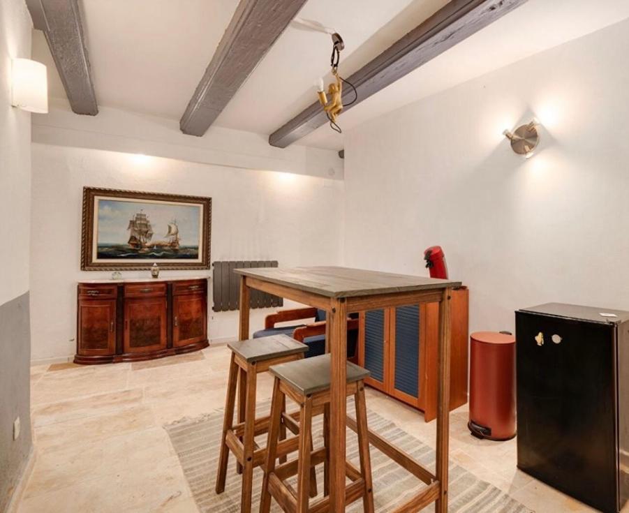 Rent Big Room With Breakfast Free In Old City Nancy Dış mekan fotoğraf