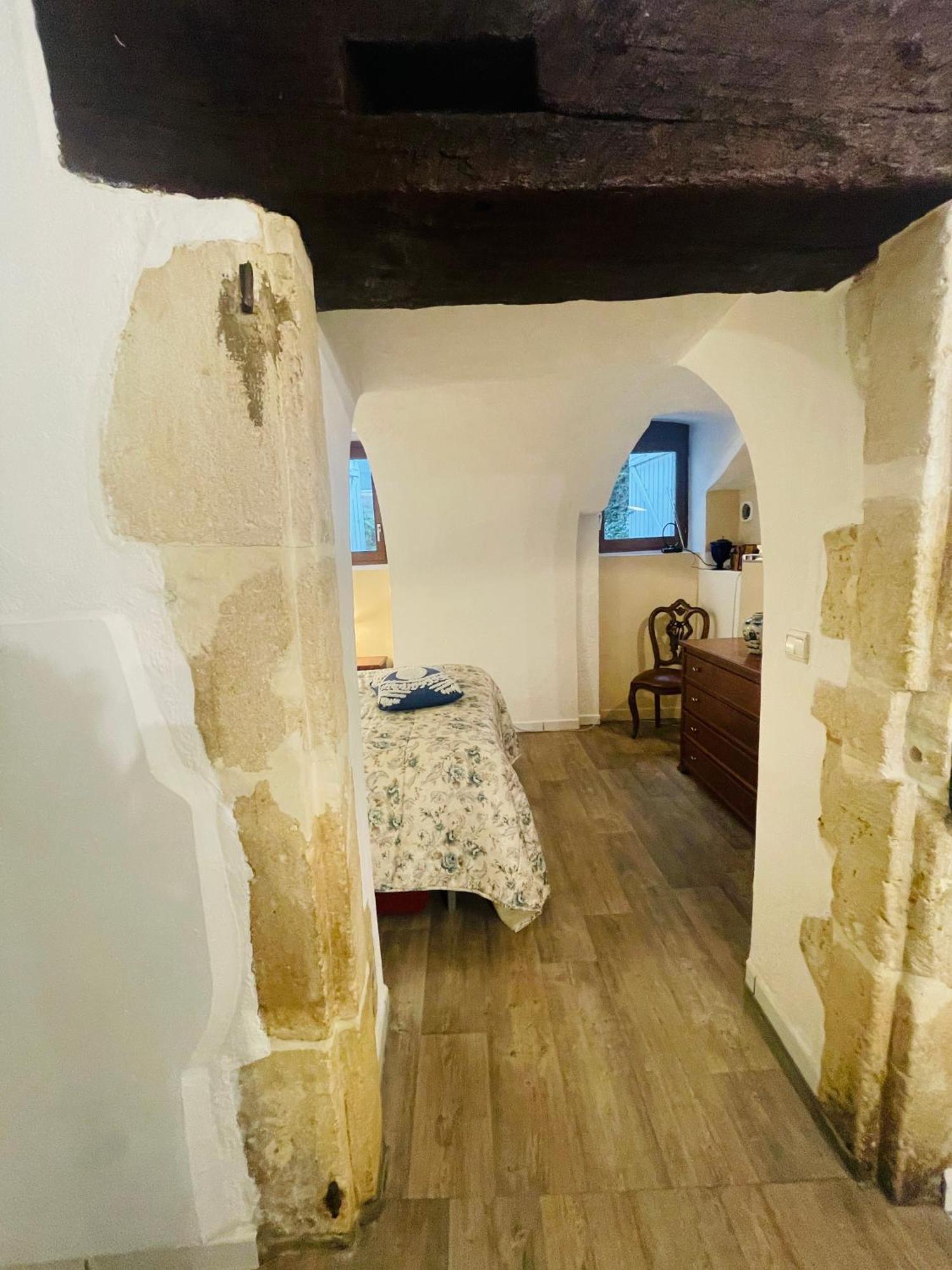 Rent Big Room With Breakfast Free In Old City Nancy Dış mekan fotoğraf